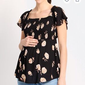 GILLI Raya Maternity Smocked Woven Top